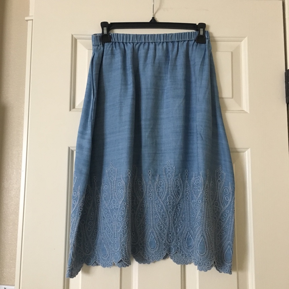 Denim skirt